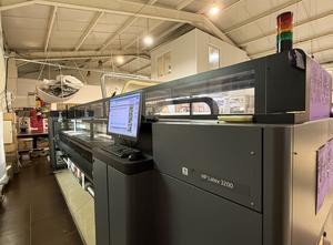 HP Latex 3200 Digital press