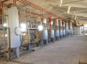 Continuous Pyrolysis / Mini-refinery Plant