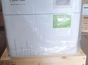 Peak Scientific Genius XE Nitrogen Gas Generator + Storage Container